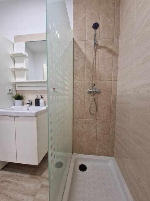 Isg Apartments Encantador Estudio En Alameda De Hercules Sevilla Dış mekan fotoğraf